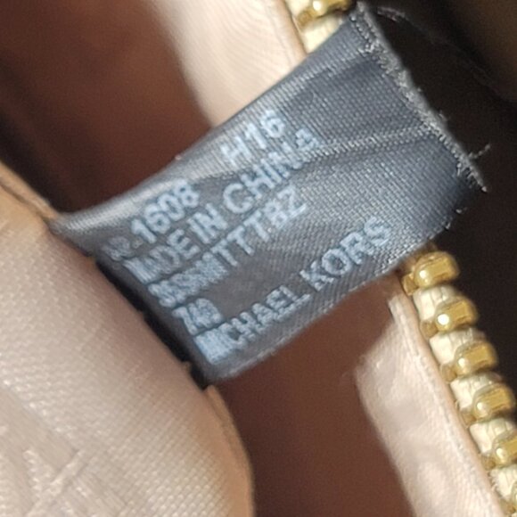 Michael Kors Metallic Gold Shoulder Bag - Picture 7 of 8